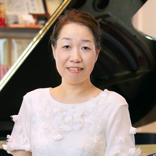 Kamachiピアノ教室&リトミック教室(天理市)講師 蒲池早苗