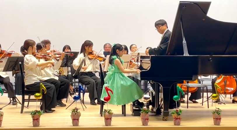 Kamachiピアノ教室（天理市）生徒さんとオーケストラとの共演（コンチェルト）